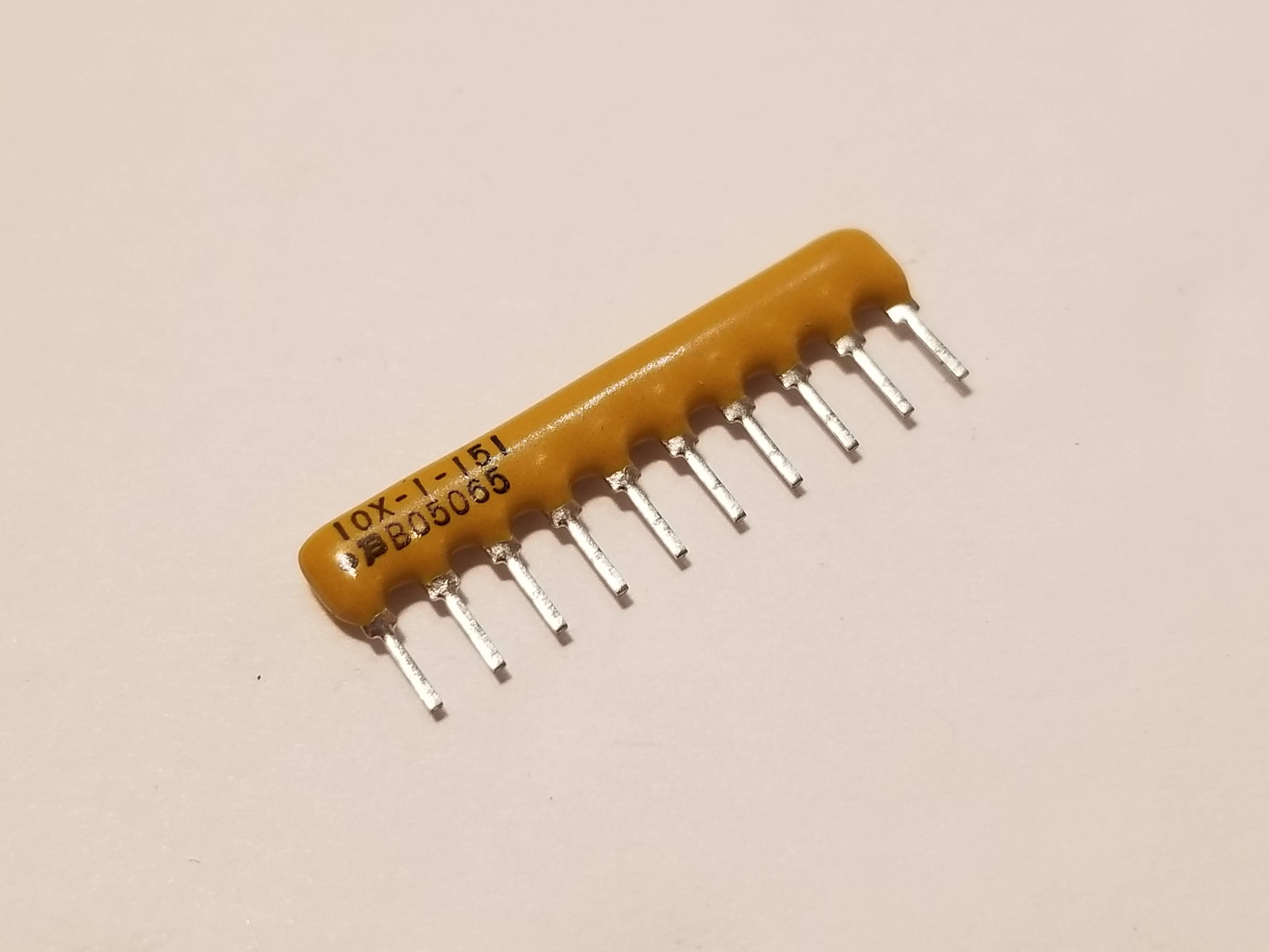 Picture of 150 Ohm 10-Pin Resistor Network
