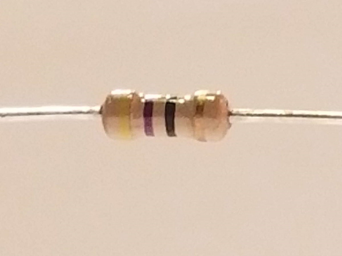 Picture of 47 Ohm Resistor