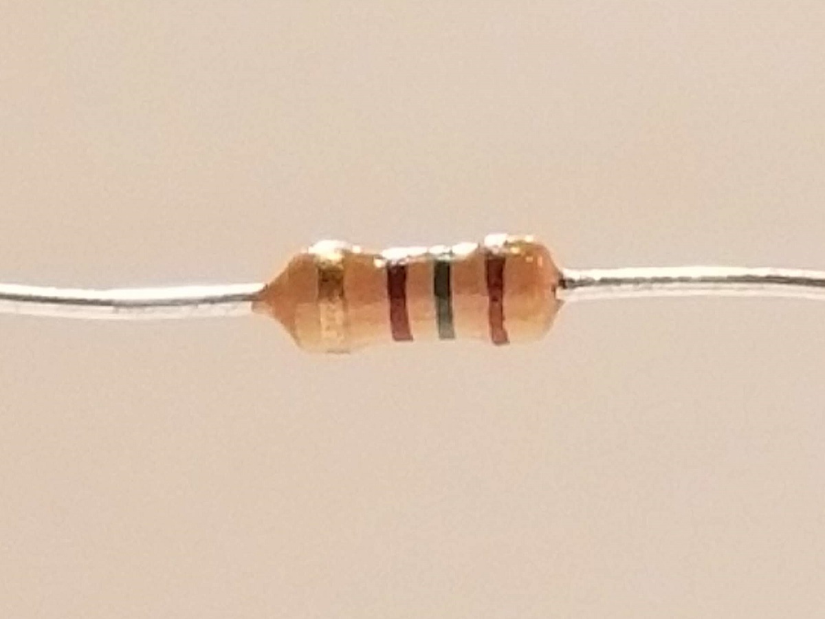 Picture of 150 Ohm Resistor