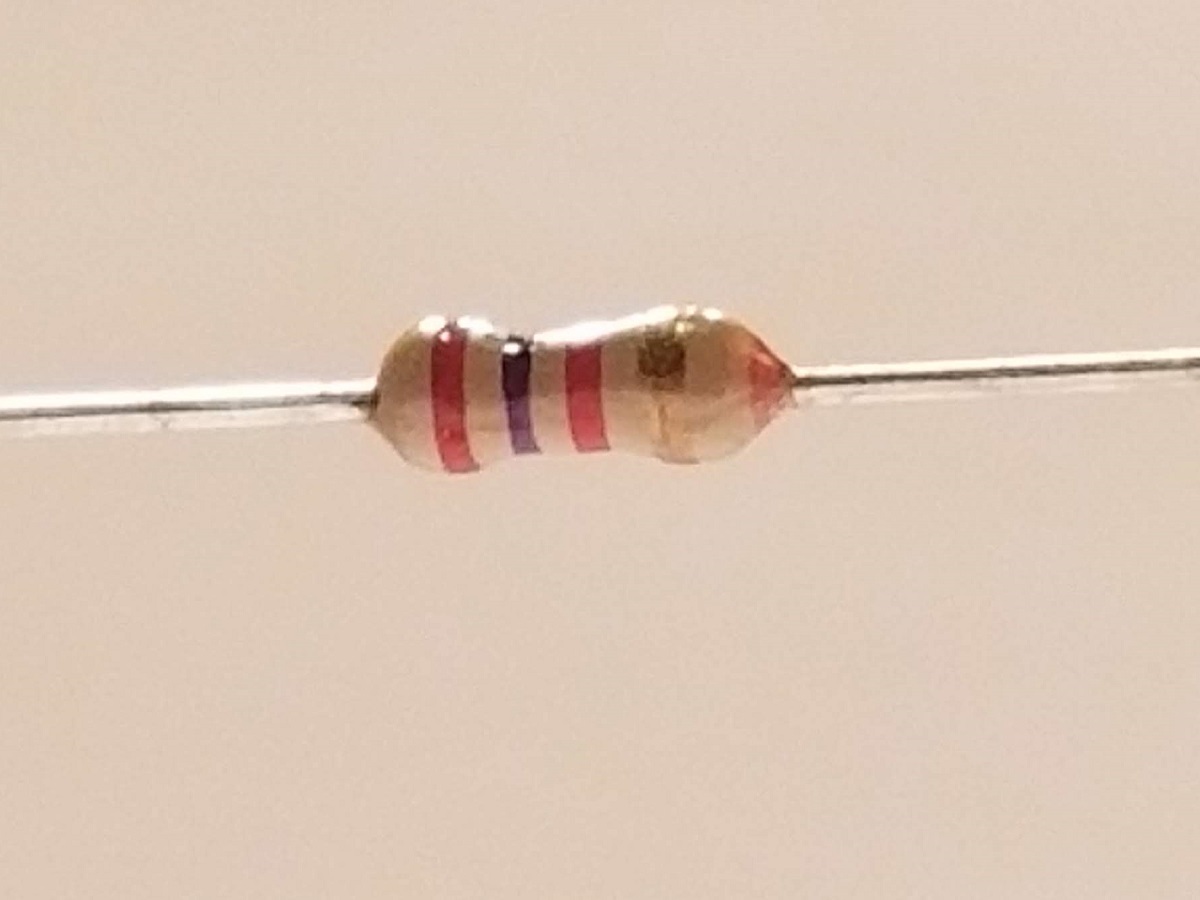 Picture of 2.7k Ohm Resistor