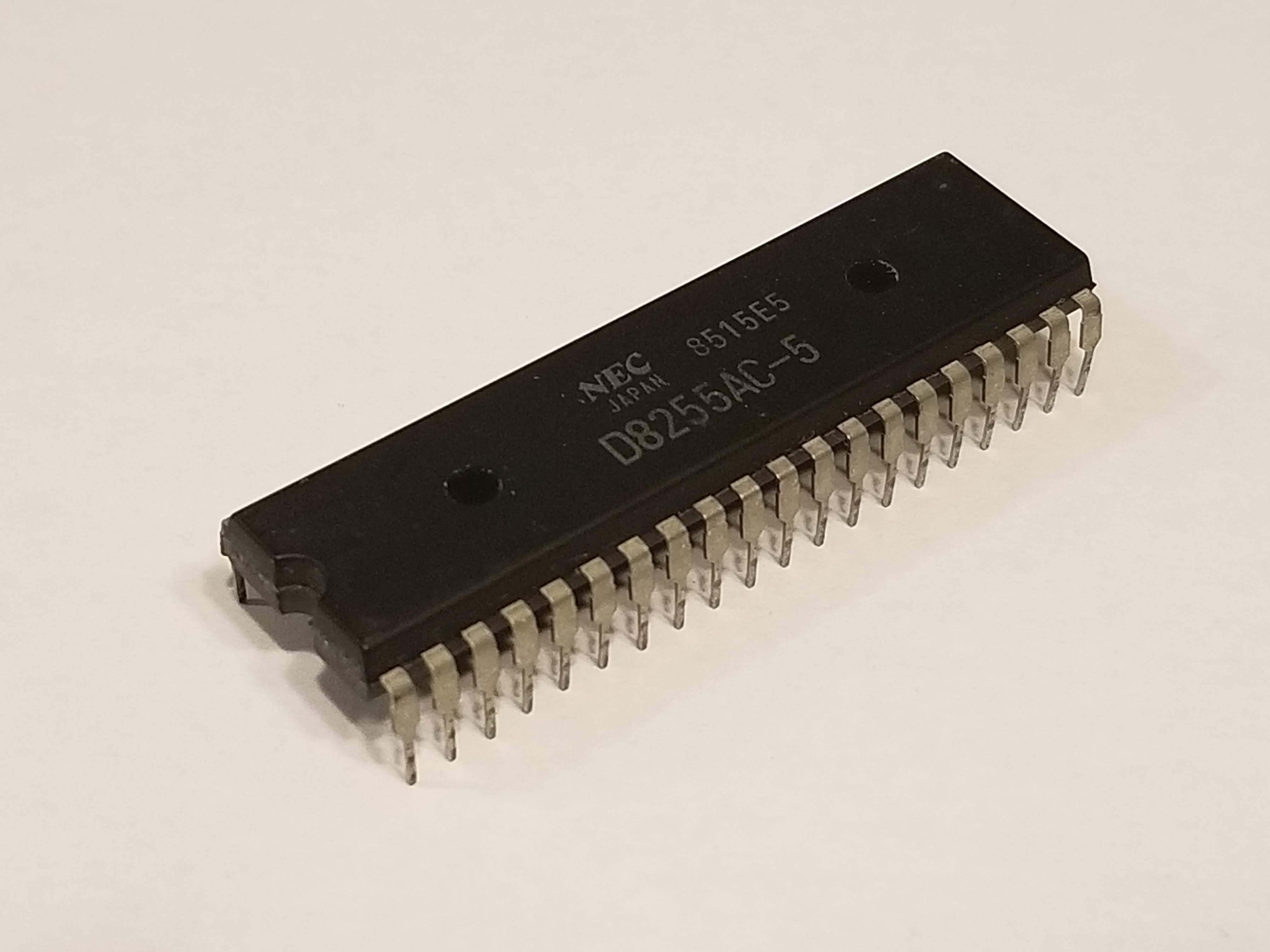Picture of D8255AC-5 Programmable Peripheral Interface