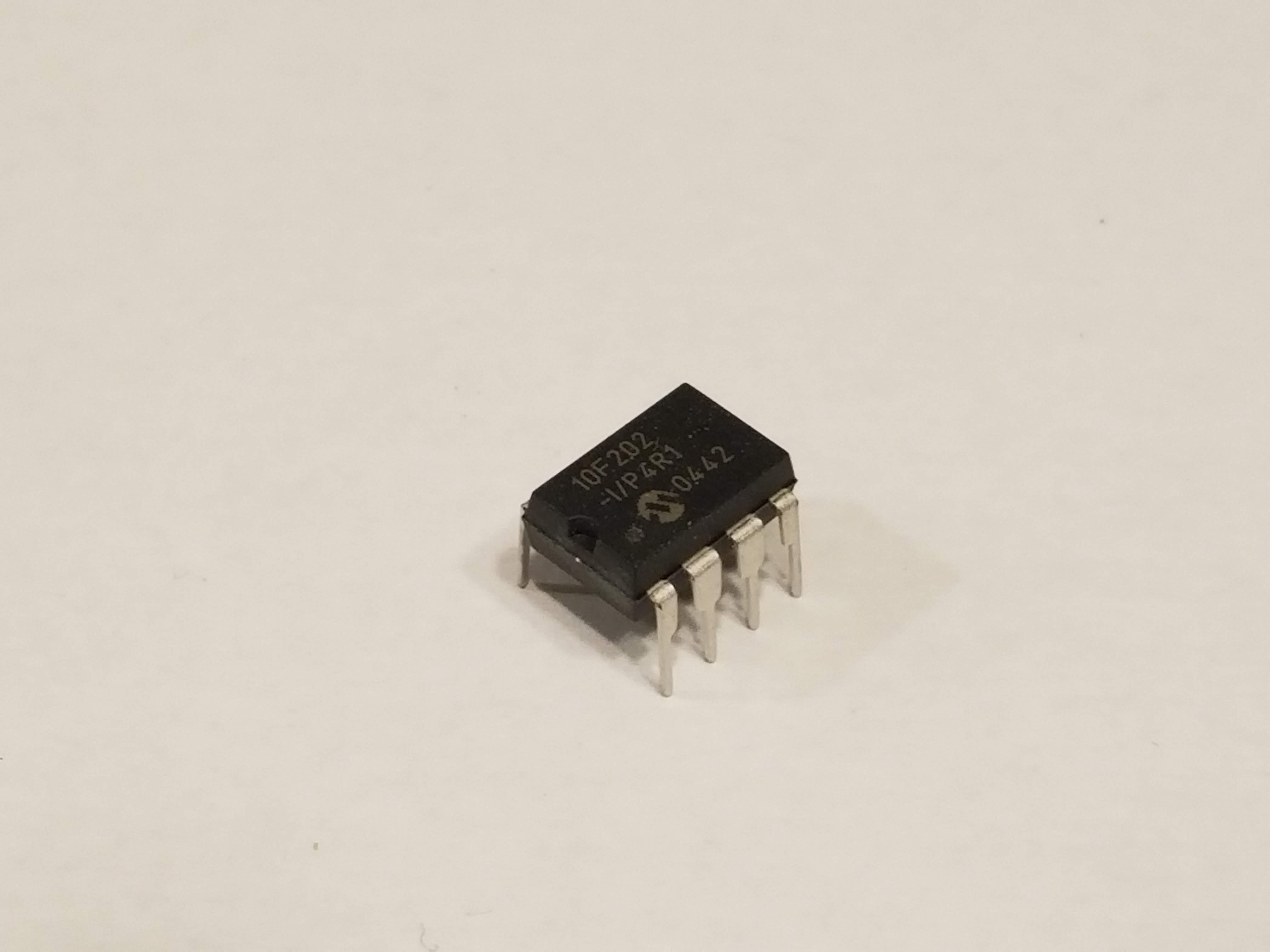Picture of PIC10F202 8-bit Microcontroller