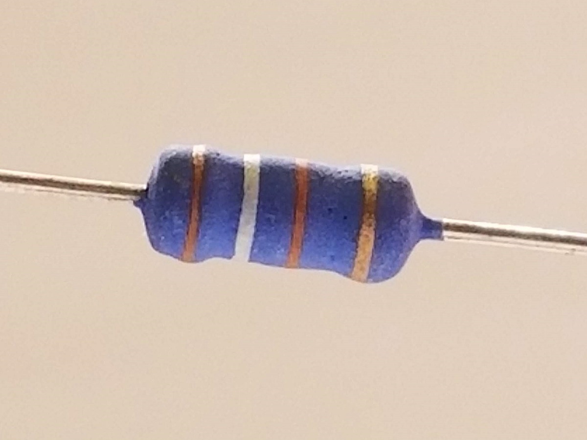 Picture of 39k Ohm Resistor