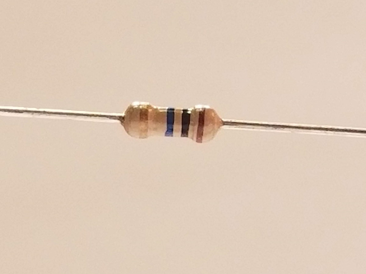 Picture of 10M Ohm Resistor