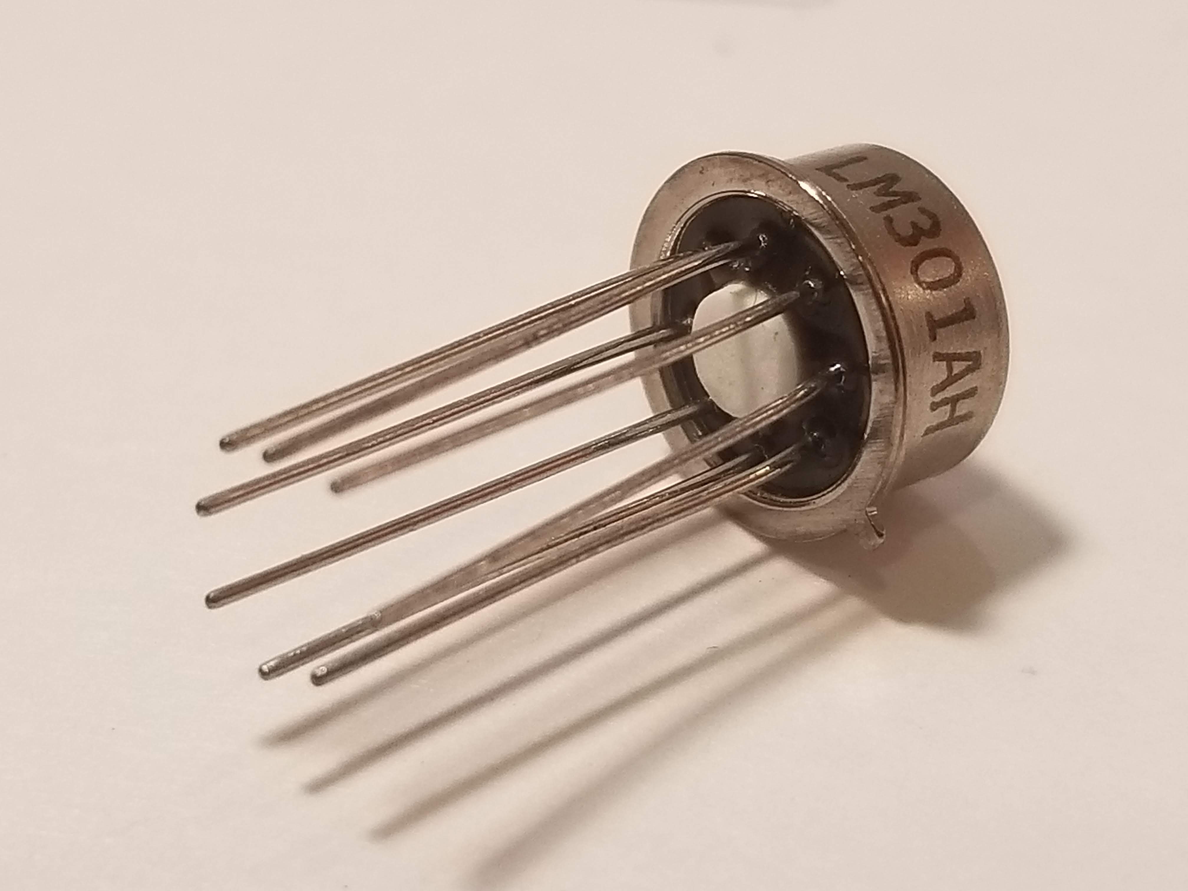 Picture of LM301 Op-Amp