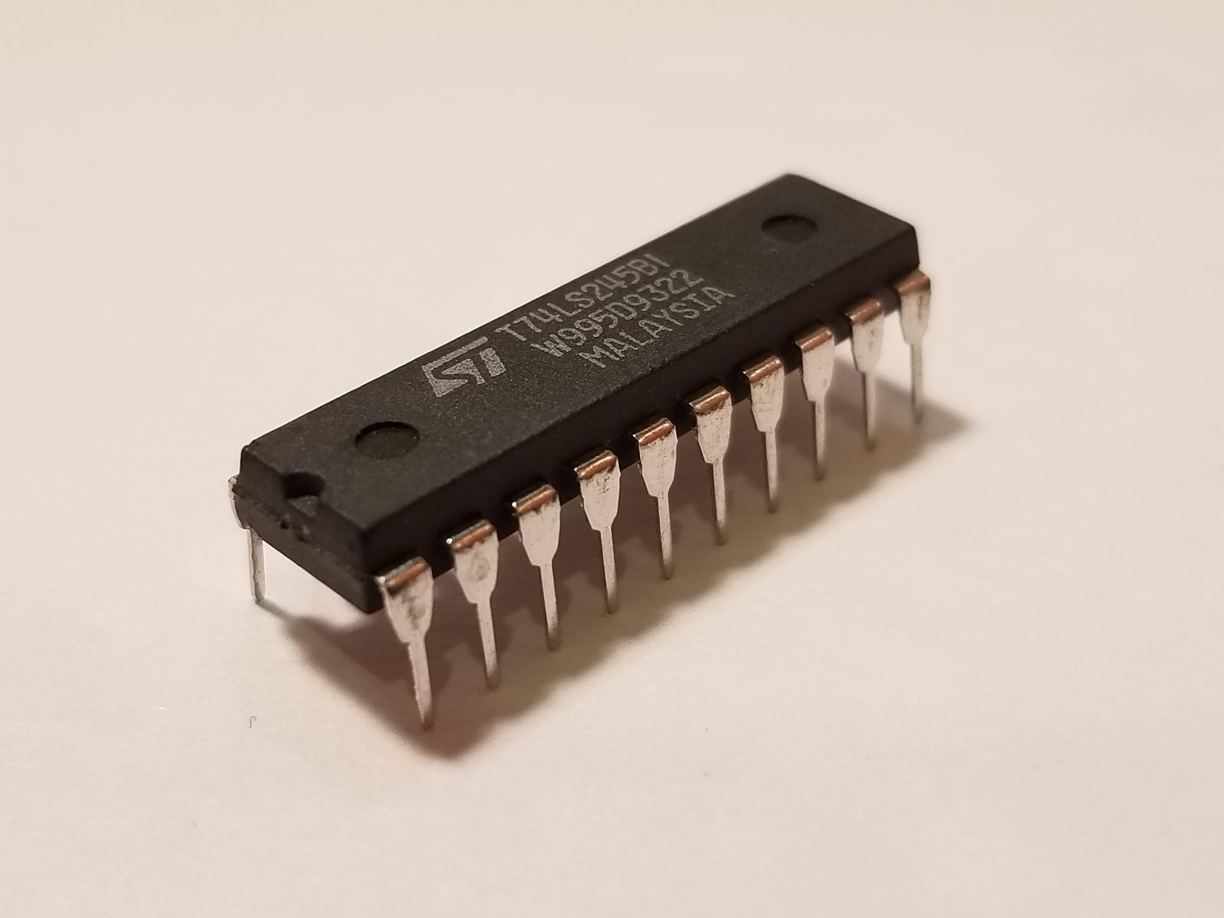 Picture of 74245 Octal Tristate Bus Transceiver