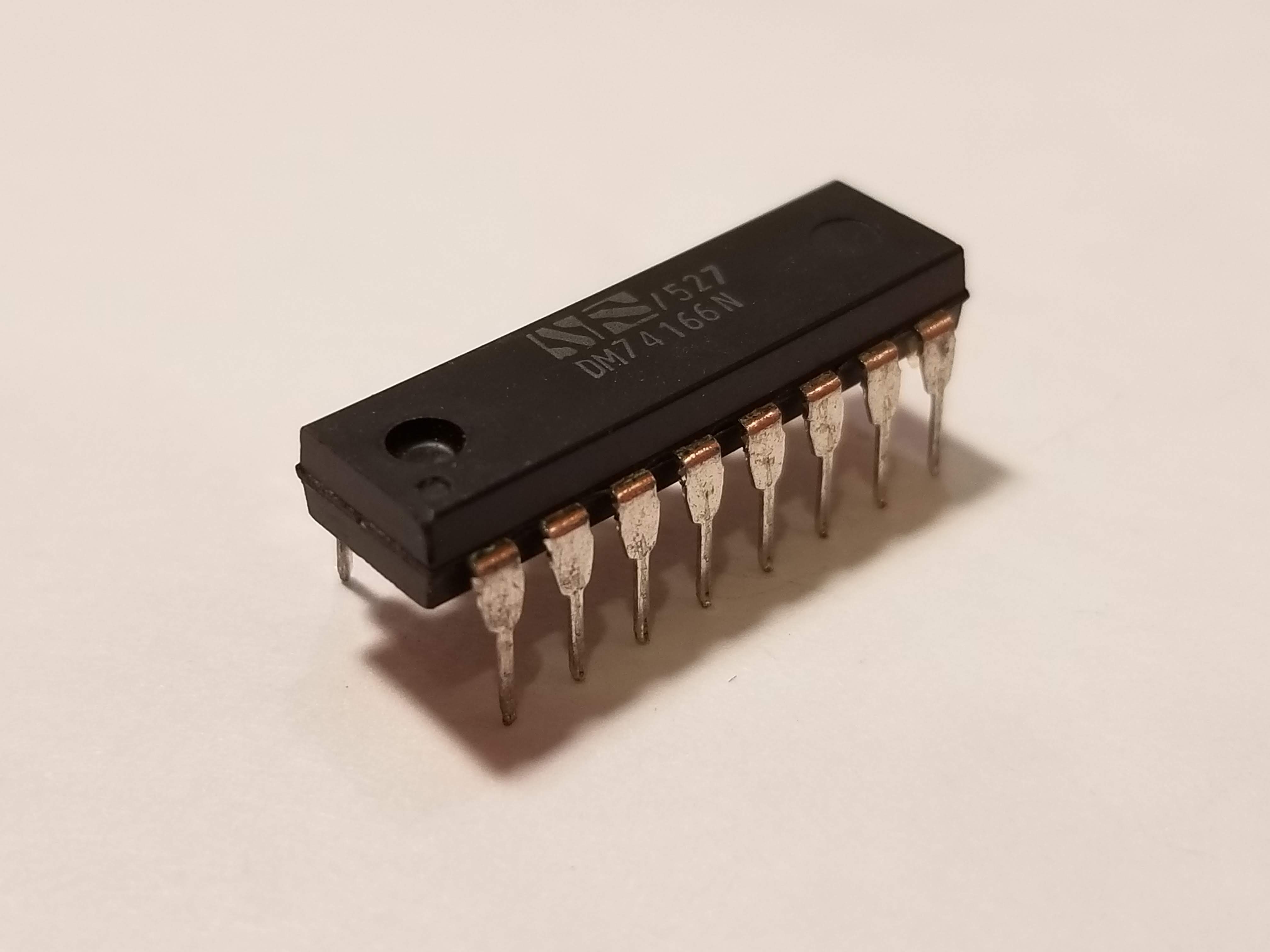 Picture of 74166 8-bit Parallel In Serial Out Shift Register