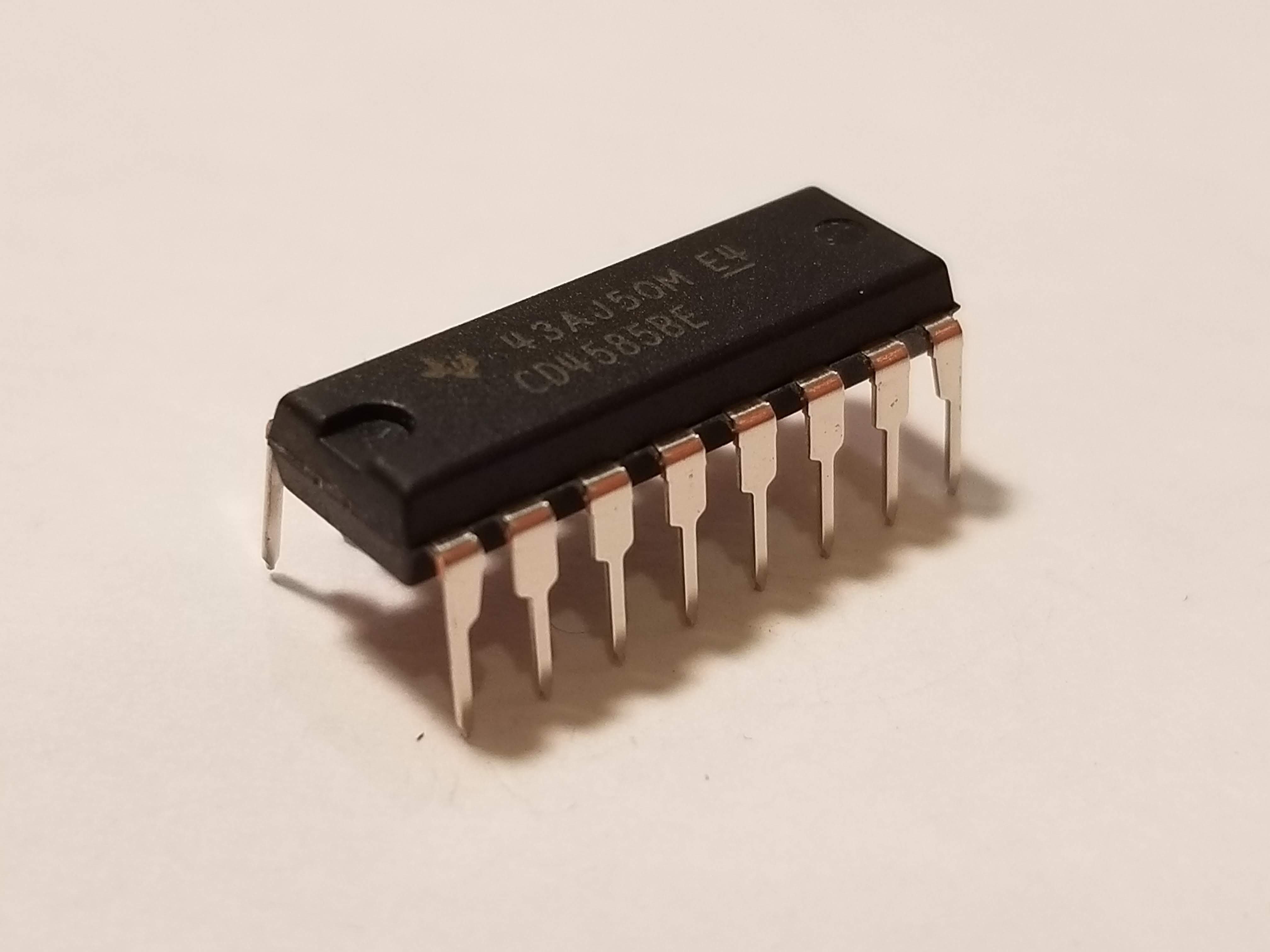 Picture of 4585 4-bit comparator