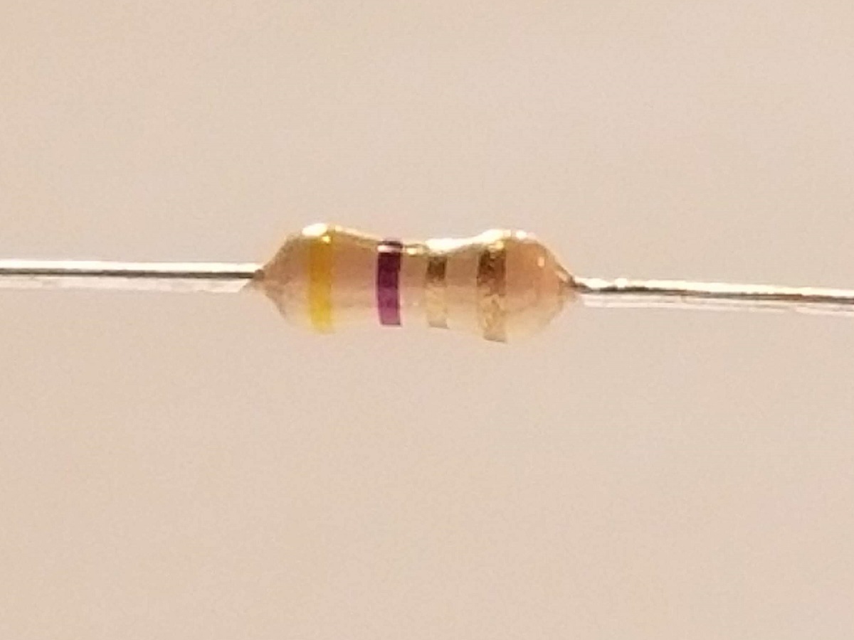 Picture of 4.7 Ohm Resistor