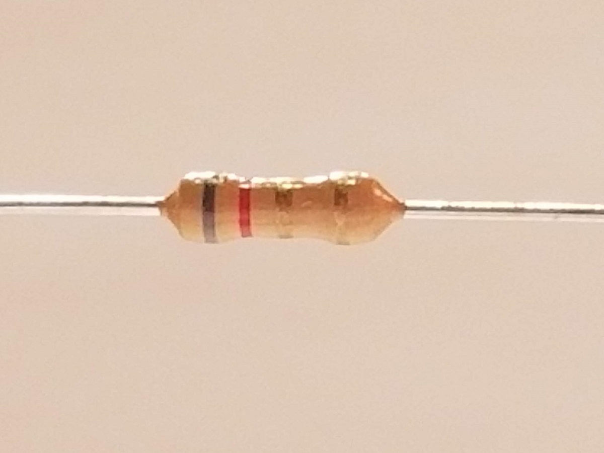 Picture of 8.2 Ohm Resistor