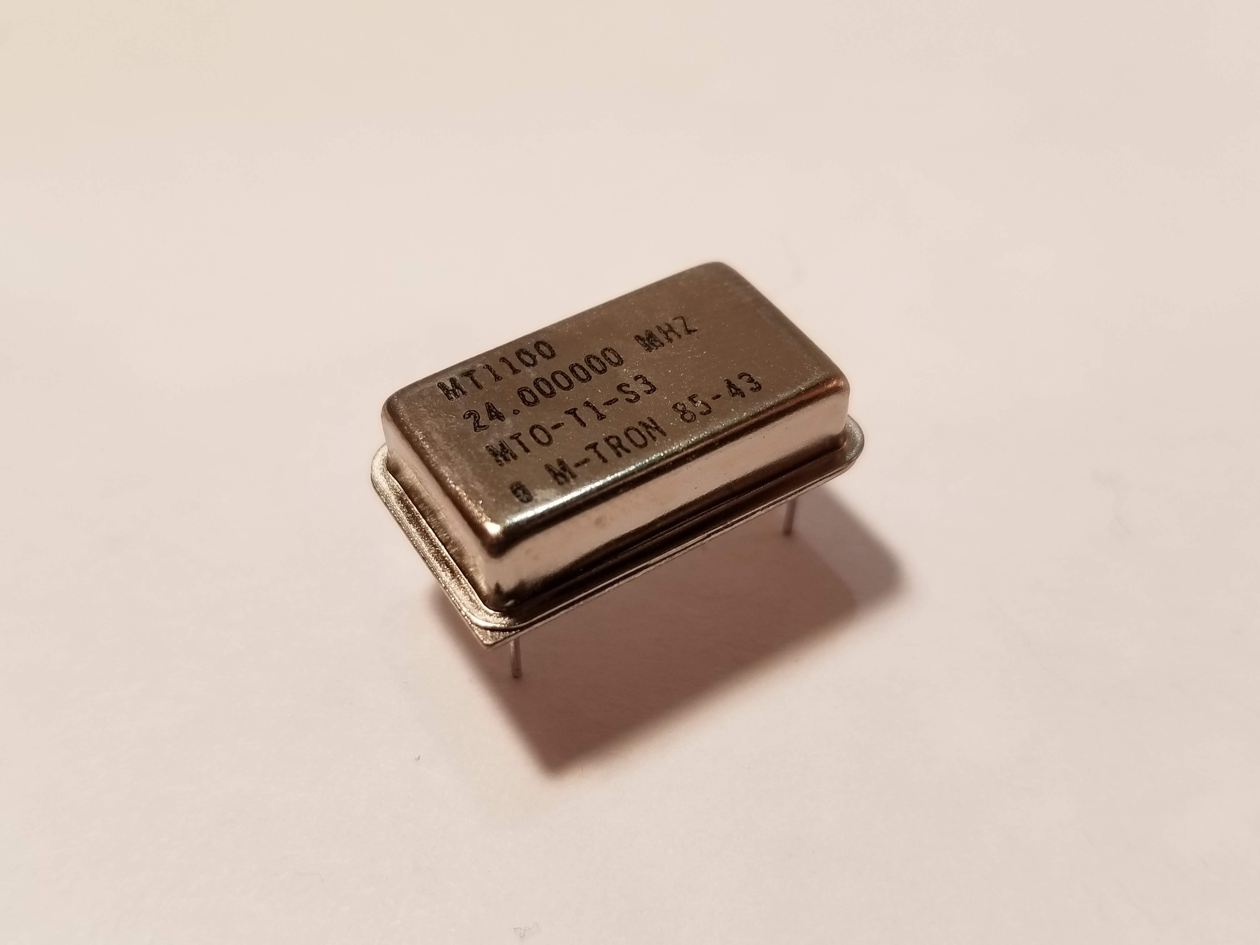 Picture of 24MHz Crystal Oscillator