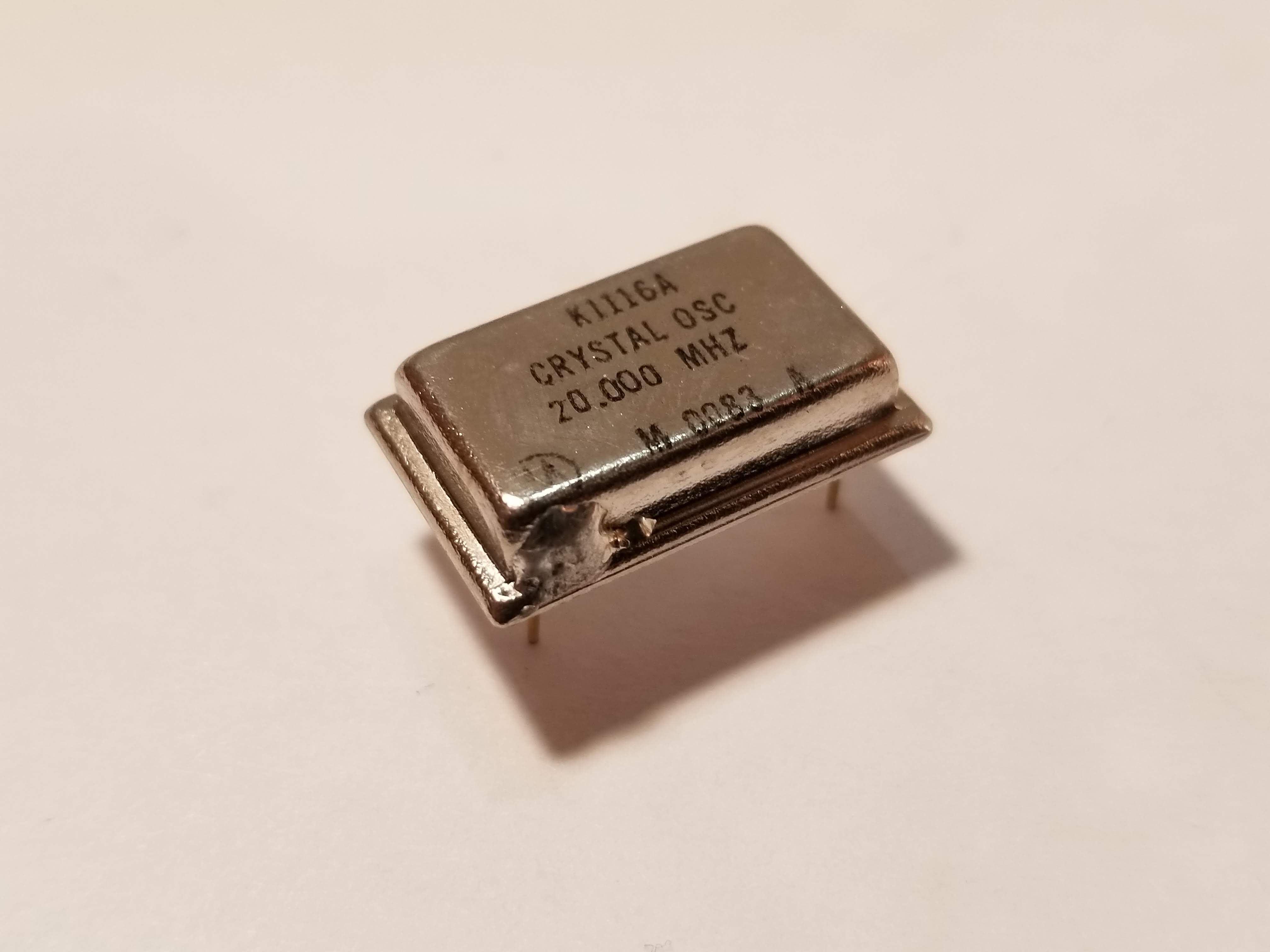 Picture of 20MHz Crystal Oscillator