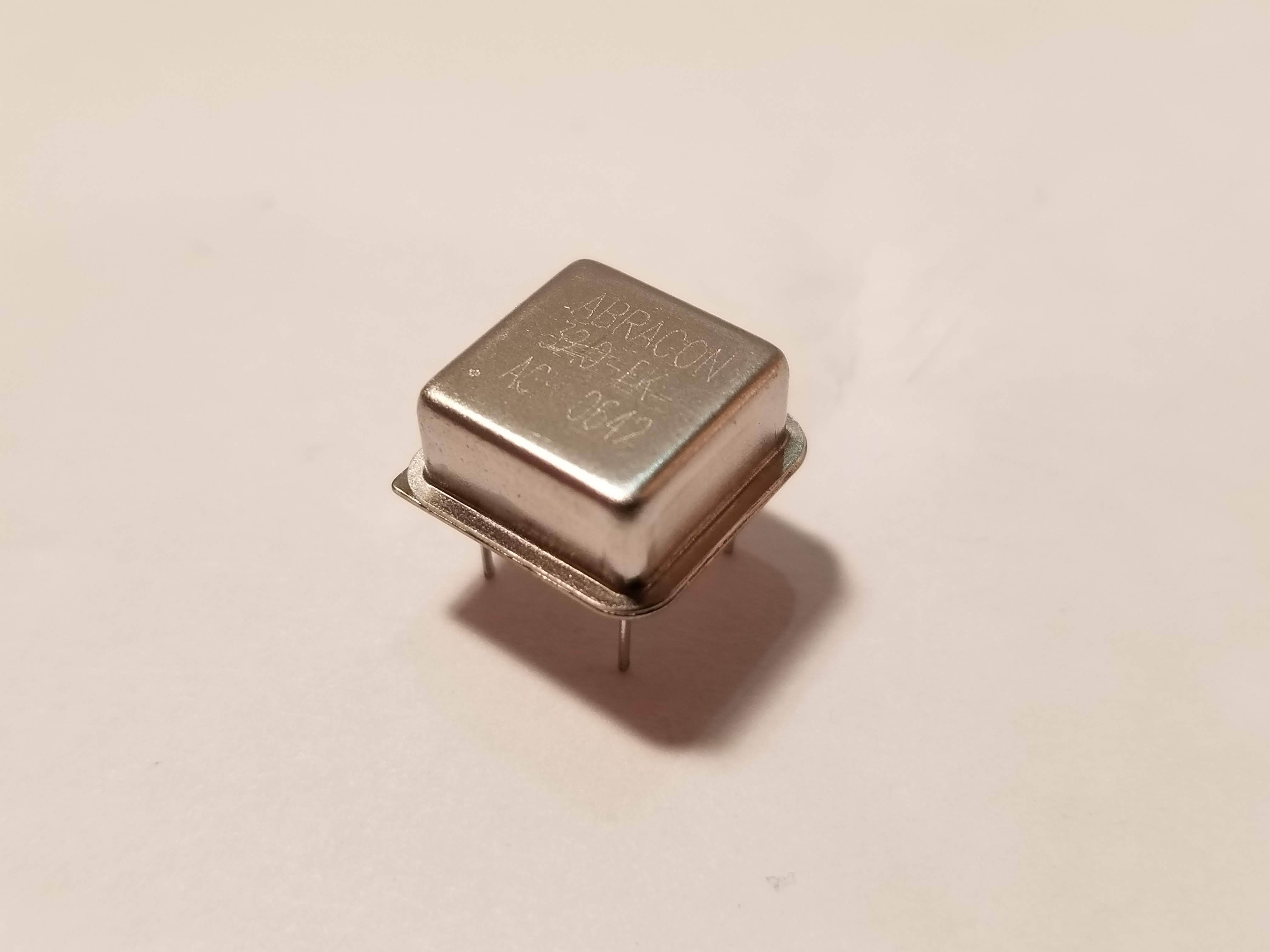 Picture of 30MHz Crystal Oscillator