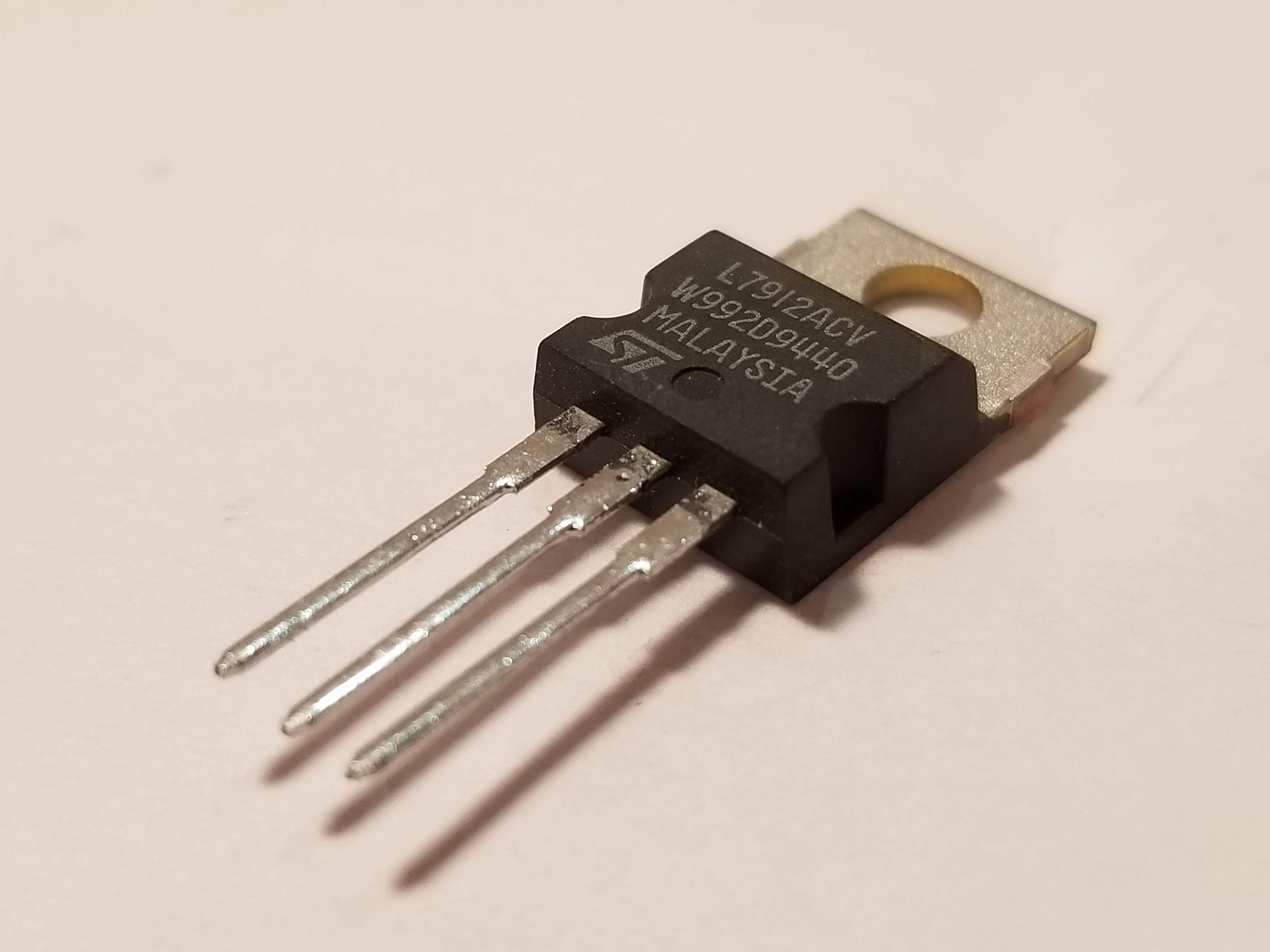 Picture of -12V 1A 7912 VReg